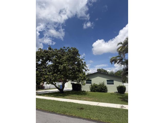 4 BR,  2.00 BTH &nbsp; style home in Margate
