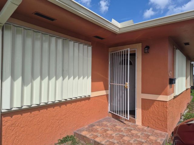  2 BR,  1.00 BTH &nbsp; style home in El Portal