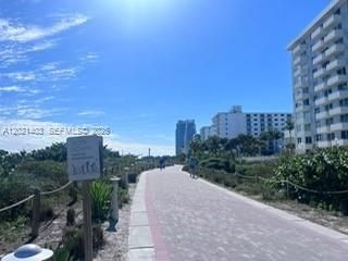 [PHOTO]