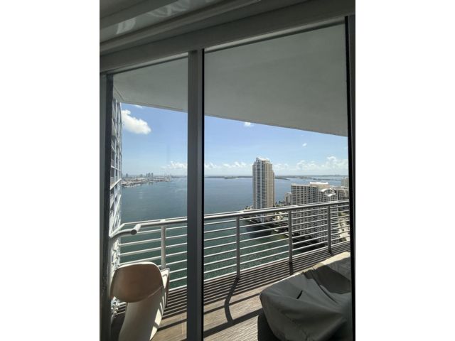 [PHOTO]