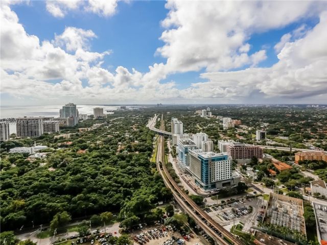  2 BR,  2.50 BTH &nbsp; style home in Miami