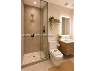 [PHOTO]