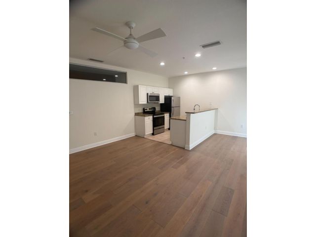  1 BR,  1.00 BTH &nbsp; style home in Miami