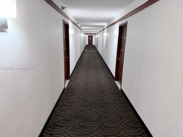 [PHOTO]