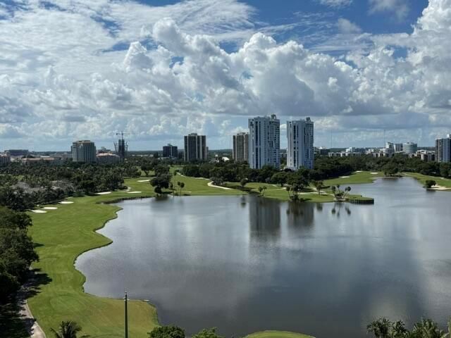  1 BR,  2.00 BTH &nbsp; style home in Aventura