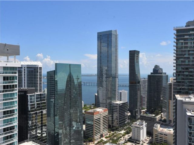  2 BR,  2.00 BTH &nbsp; style home in Miami