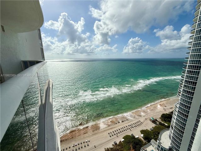  3 BR,  3.50 BTH &nbsp; style home in Sunny Isles Beach