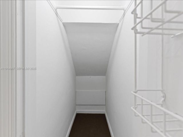 [PHOTO]