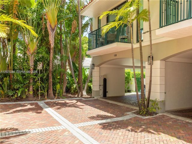  5 BR,  4.00 BTH &nbsp; style home in Bay Harbor Islands