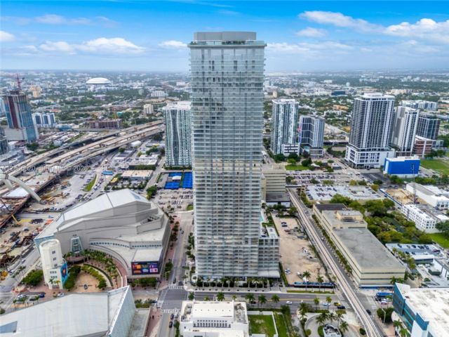  2 BR,  3.00 BTH &nbsp; style home in Miami
