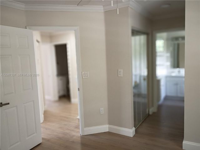 [PHOTO]
