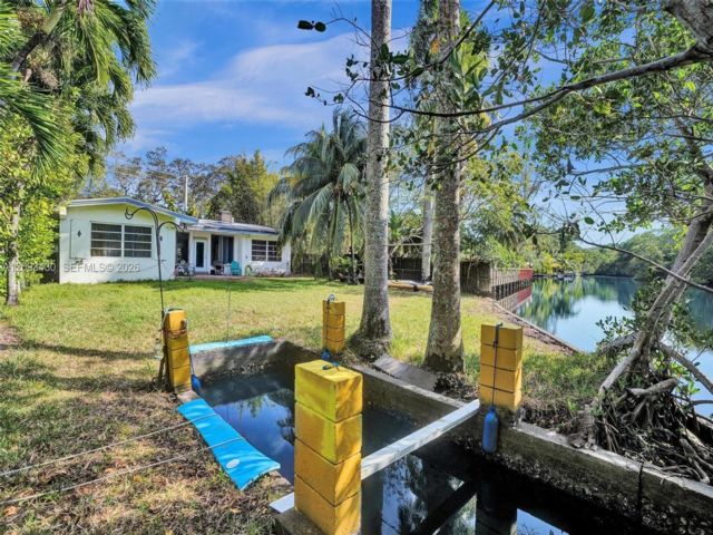  3 BR,  2.00 BTH &nbsp; style home in Miami