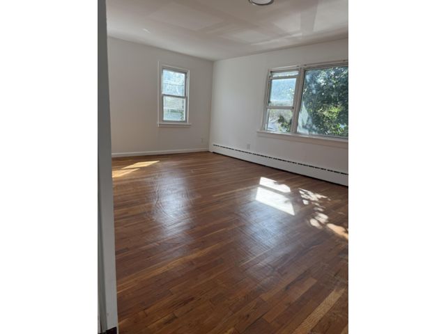 3 BR,  1.50 BTH &nbsp;Apartment style home in East Flatbush