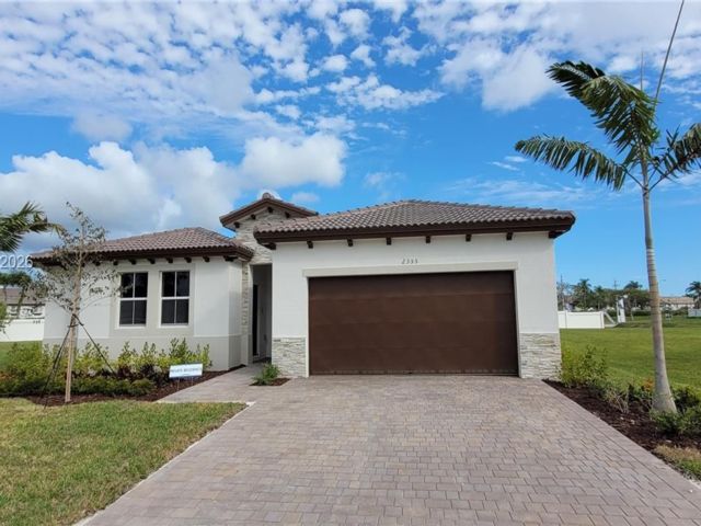  3 BR,  2.00 BTH &nbsp; style home in Homestead