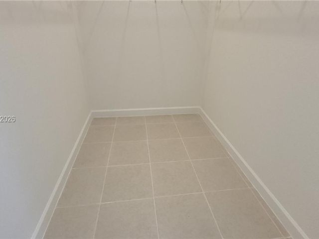 [PHOTO]