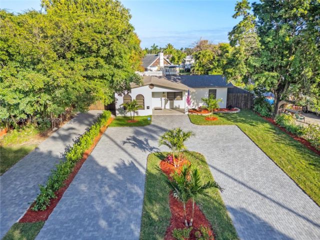  4 BR,  2.00 BTH &nbsp; style home in Homestead