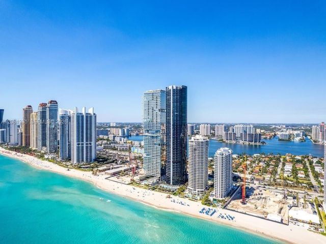  4 BR,  5.50 BTH &nbsp; style home in Sunny Isles Beach