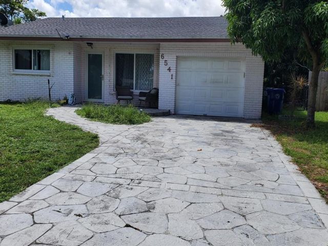  3 BR,  2.00 BTH &nbsp; style home in Fort Lauderdale