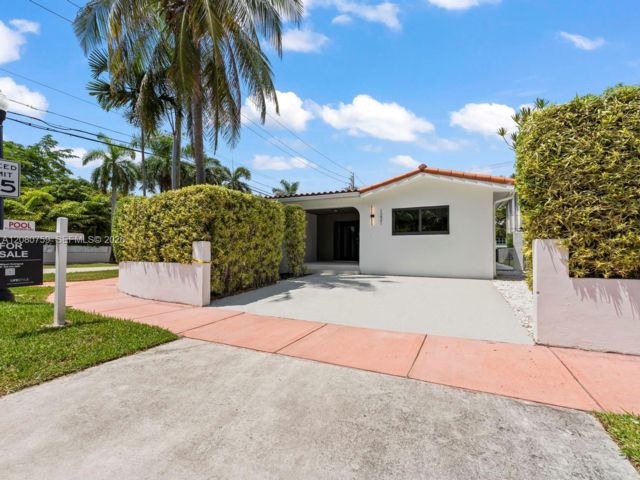  4 BR,  3.00 BTH &nbsp; style home in Miami Beach
