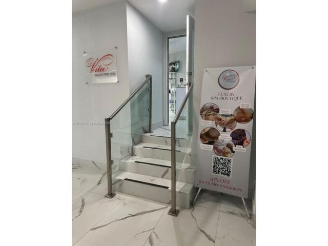 [PHOTO]