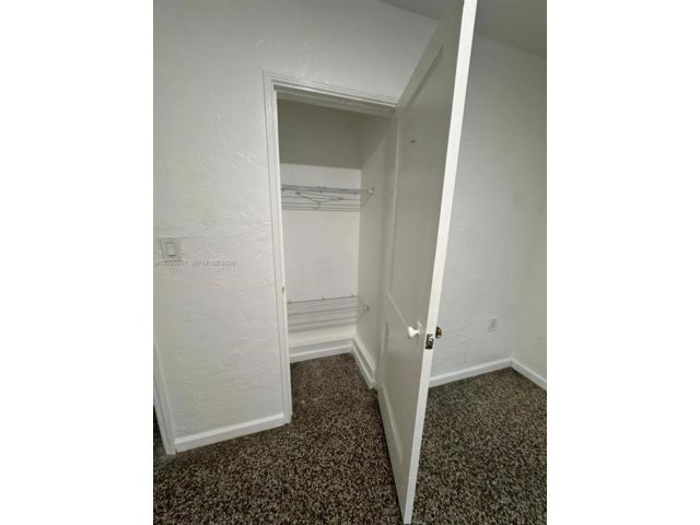 [PHOTO]