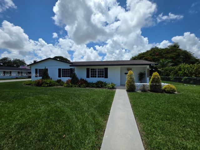  3 BR,  2.00 BTH &nbsp; style home in Cutler Bay