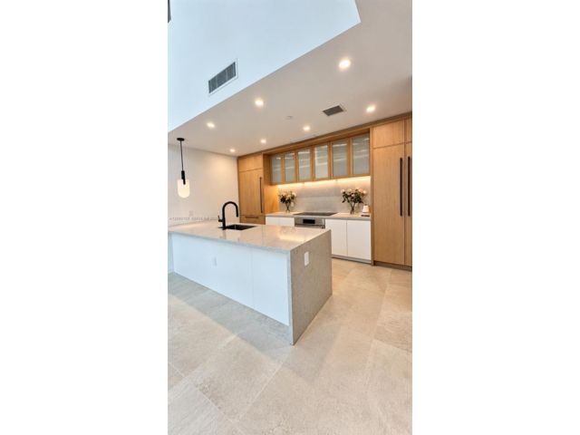 [Miami Real Estate, listing number 3350199]