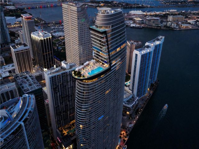 [Miami Real Estate, listing number 3350200]