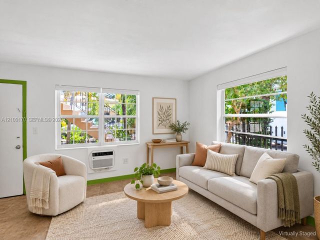  1 BR,  1.00 BTH &nbsp; style home in Carl Fisher