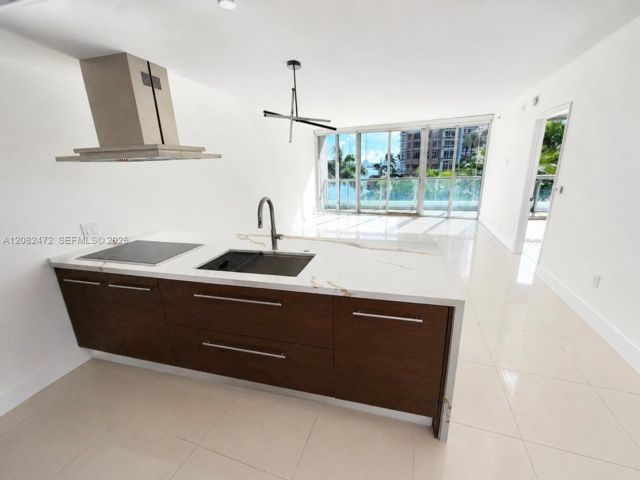  1 BR,  1.00 BTH &nbsp; style home in Miami