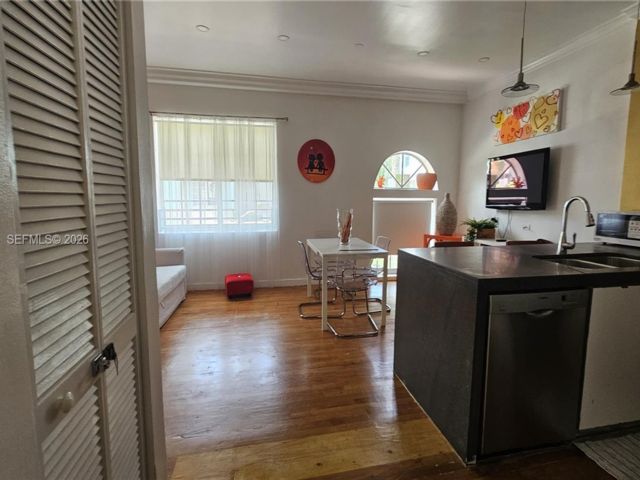  2 BR,  2.00 BTH &nbsp; style home in Carl Fisher