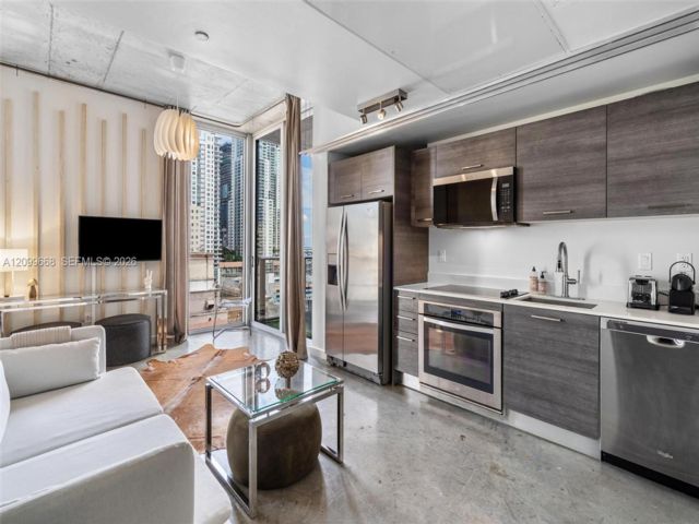  1 BR,  1.00 BTH &nbsp; style home in Miami