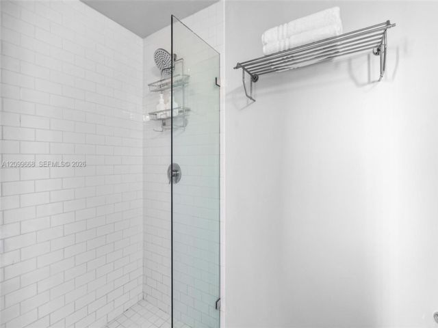 [PHOTO]