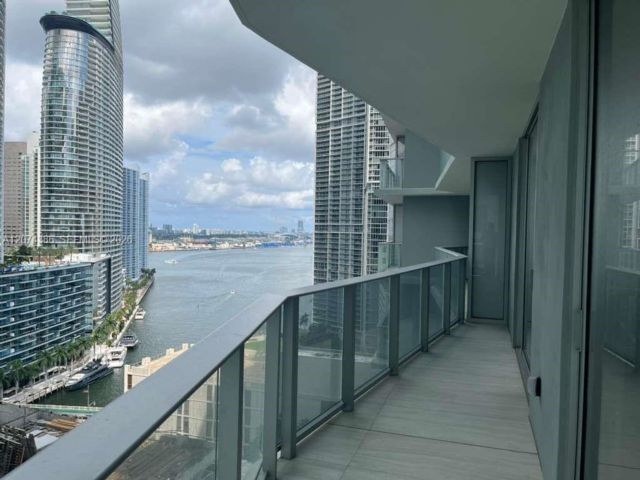  2 BR,  2.00 BTH &nbsp; style home in Miami