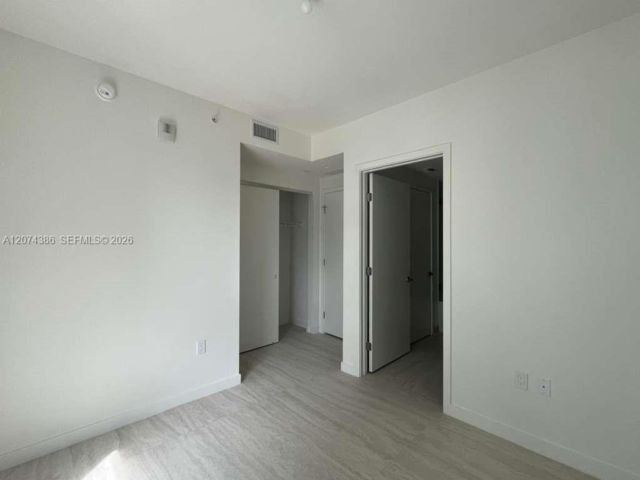 [PHOTO]