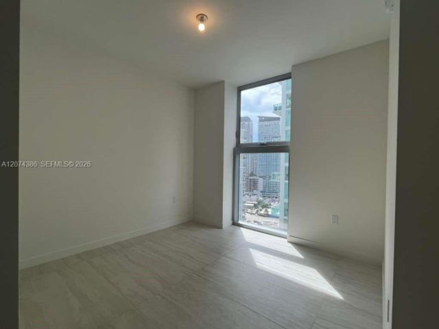 [PHOTO]