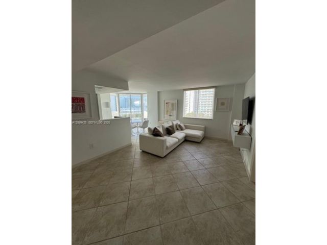  2 BR,  2.00 BTH &nbsp; style home in Miami Beach