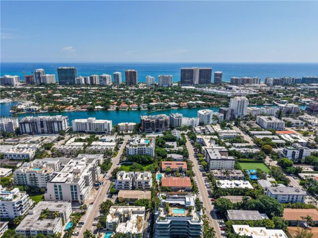  2 BR,  2.00 BTH &nbsp; style home in Bay Harbor Islands