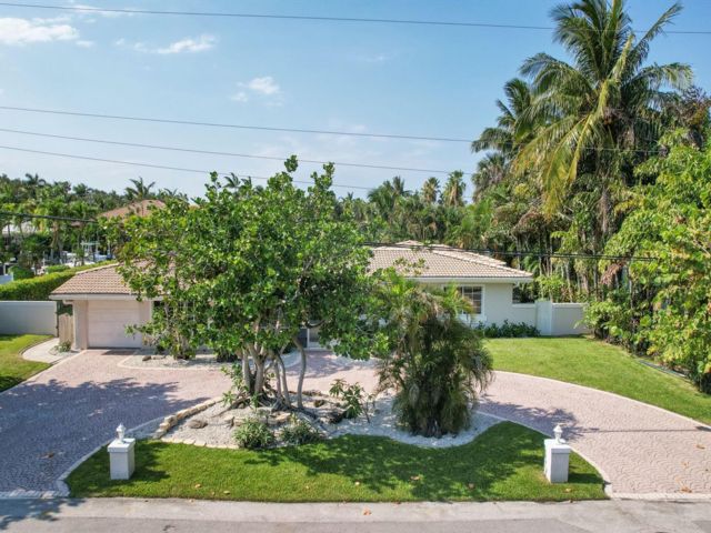 [Lighthouse Point Real Estate, listing number 3350281]