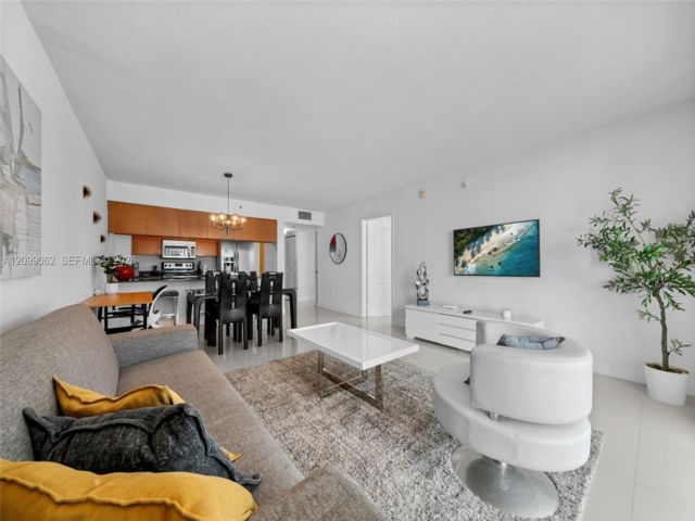  1 BR,  1.00 BTH &nbsp; style home in Miami