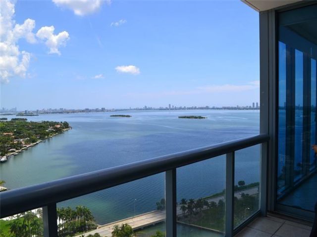  2 BR,  2.50 BTH &nbsp; style home in Miami
