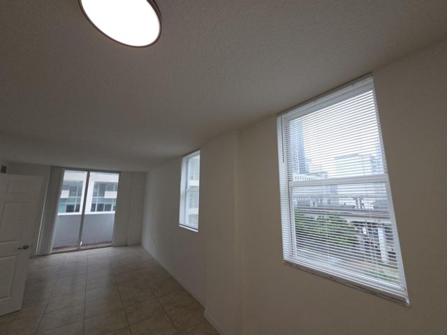 [PHOTO]