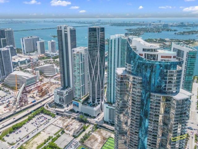  1 BR,  1.50 BTH &nbsp; style home in Miami