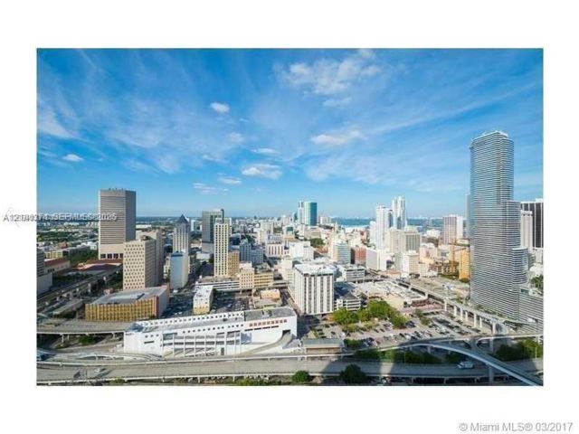  2 BR,  2.00 BTH &nbsp; style home in Miami