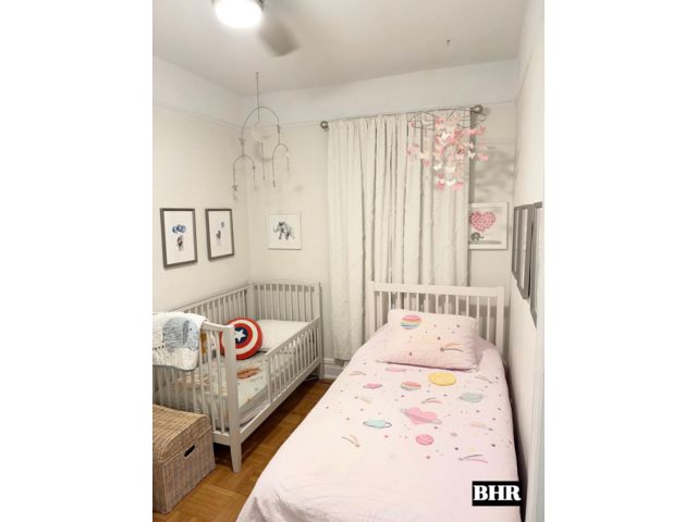 [PHOTO]