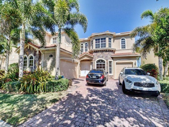  5 BR,  4.50 BTH &nbsp; style home in Boynton Beach