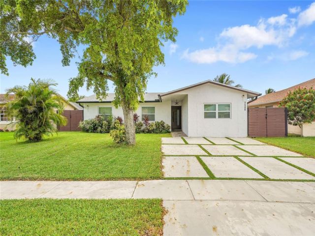  4 BR,  2.00 BTH &nbsp; style home in North Lauderdale