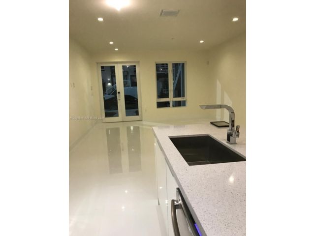  3 BR,  2.00 BTH &nbsp; style home in Medley