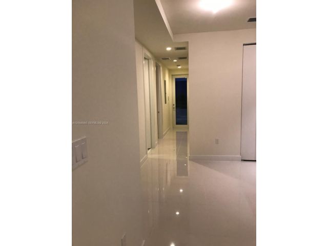 [PHOTO]