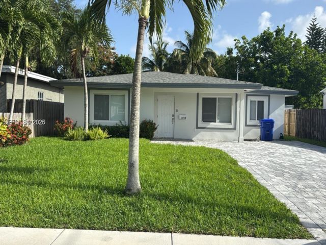 [Hollywood Real Estate, listing number 3350374]